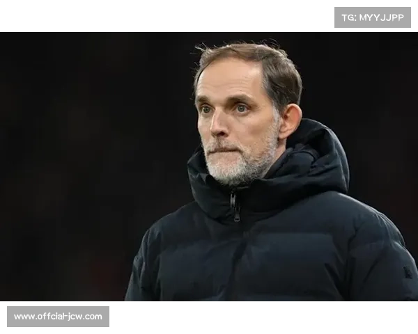 斯图加特主帅赫内斯场边沉思，双线作战压力显现