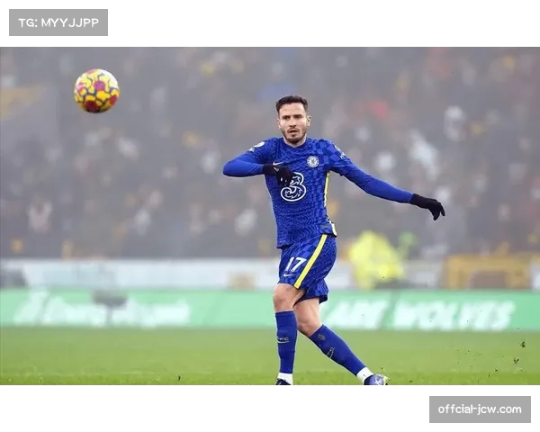 通讯:雨中激战90分钟,记录切尔西与伯恩利比赛的攻防转换节奏变化 通讯:雨中激战90分钟,记录切尔西与伯恩利比赛的攻防转换节奏变化